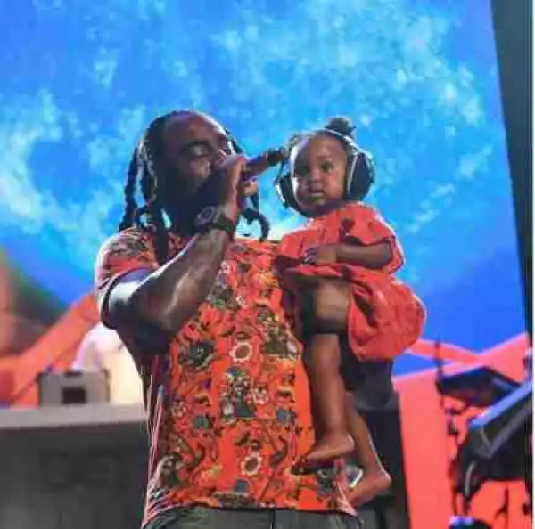 US-Nigerian Rapper, Wale, Performs With His Cute Daughter In Matching Outfits On Stage (Photo)
